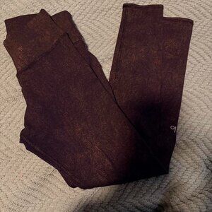 Alo Yoga Women's Leggings Black with Copper Spackling Size Medium Like New